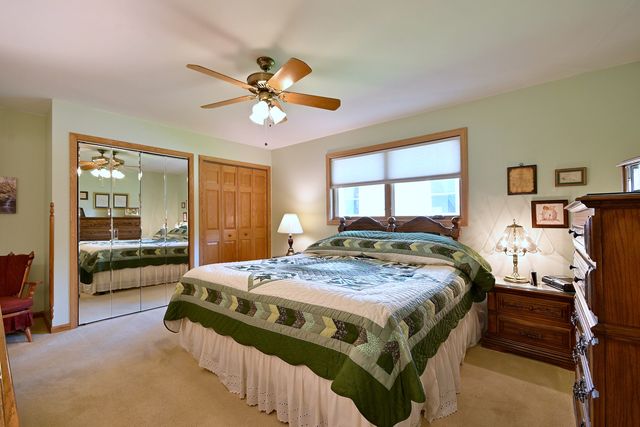 7821 DORCHESTER Lane, Darien, IL 60561