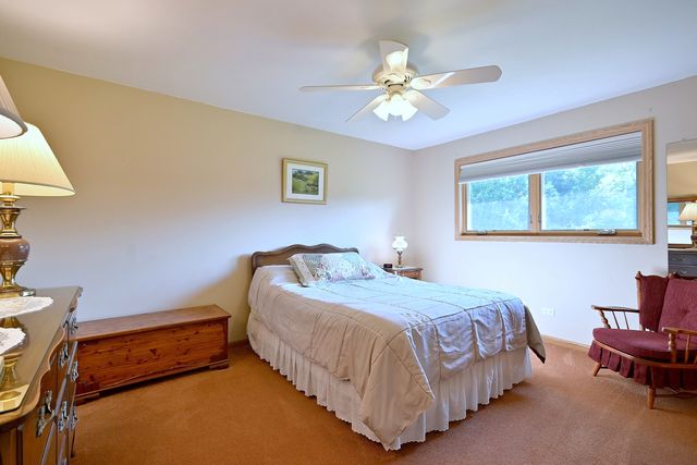7821 DORCHESTER Lane, Darien, IL 60561