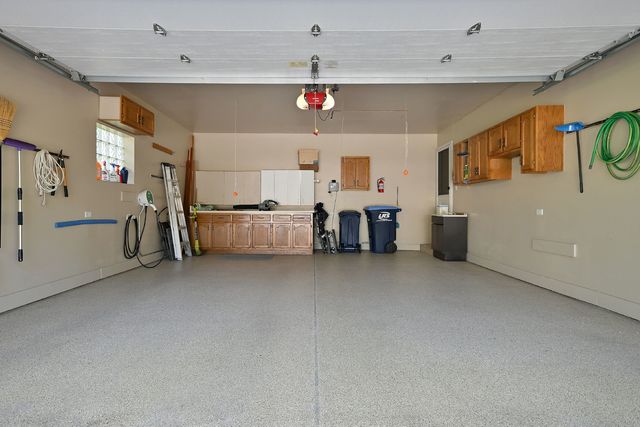 7821 DORCHESTER Lane, Darien, IL 60561