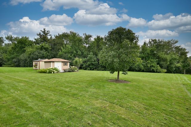 7821 DORCHESTER Lane, Darien, IL 60561