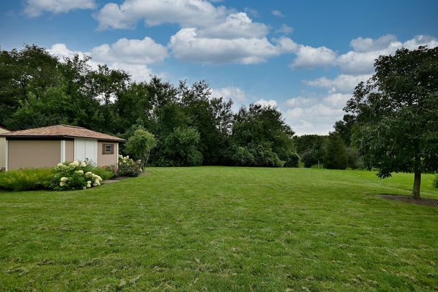 7821 DORCHESTER Lane, Darien, IL 60561