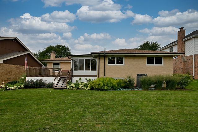 7821 DORCHESTER Lane, Darien, IL 60561