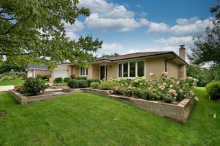 7821 DORCHESTER Lane, Darien, IL 60561