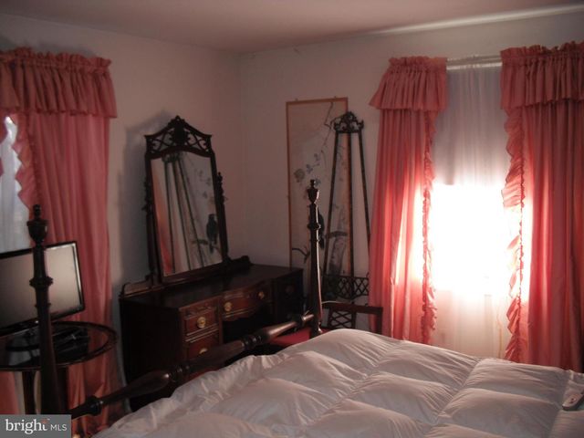 61 MAINBRIDGE LN, Willingboro, NJ 08046