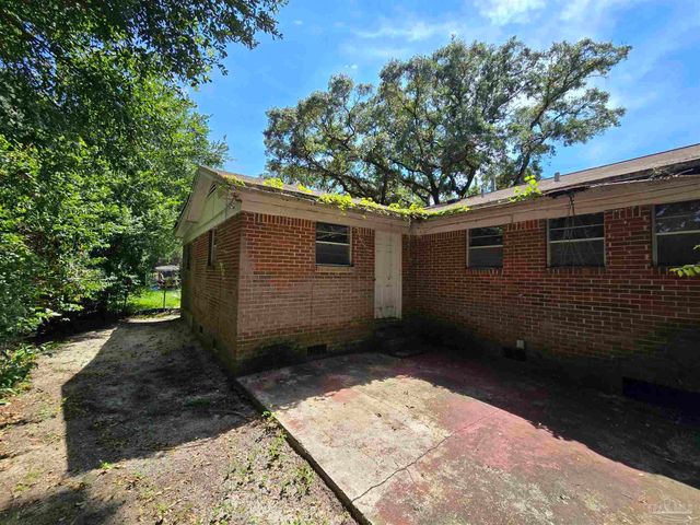 236 Brigadier Dr, Pensacola, FL 32507