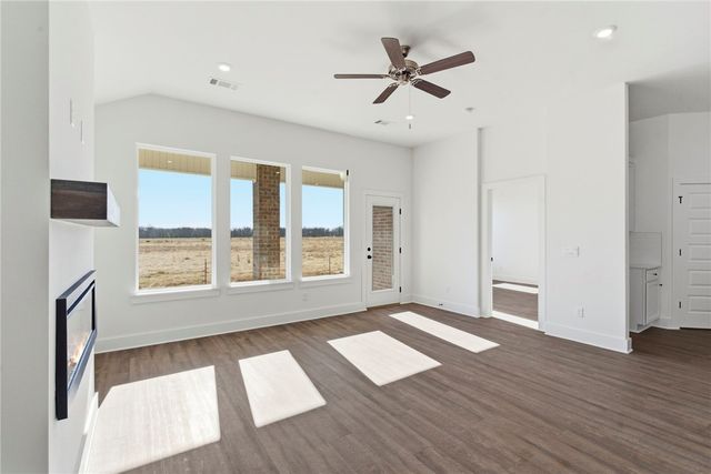 2440 Max Avenue, Bentonville, AR 72713