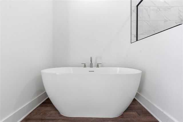 2440 Max Avenue, Bentonville, AR 72713