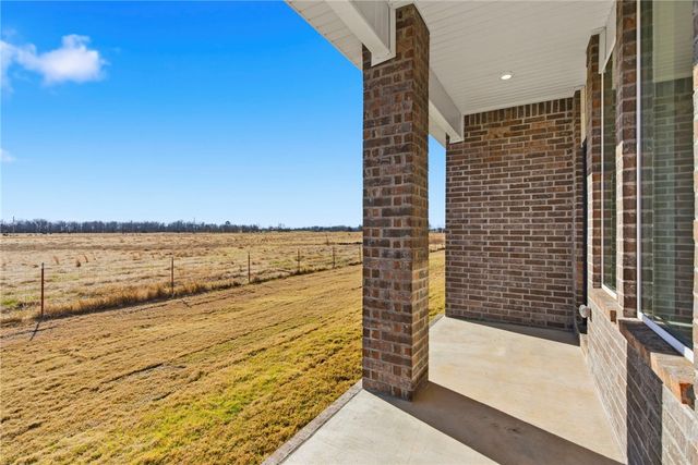 2440 Max Avenue, Bentonville, AR 72713