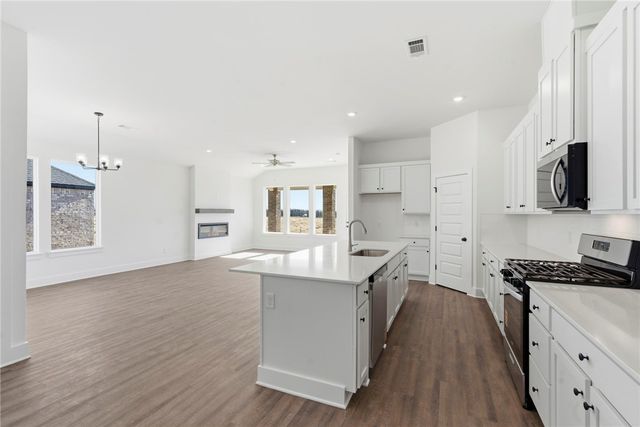 2440 Max Avenue, Bentonville, AR 72713