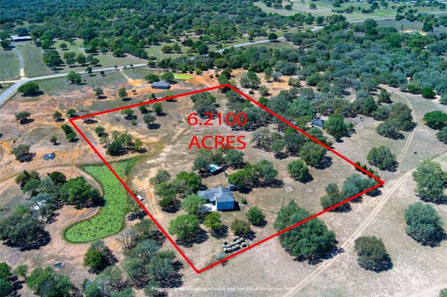 825 County Road 119, Hallettsville, TX 77964