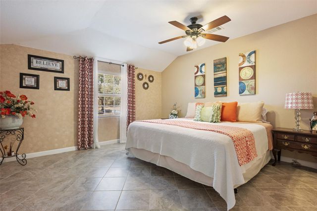825 County Road 119, Hallettsville, TX 77964