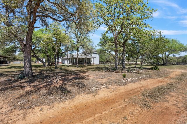 825 County Road 119, Hallettsville, TX 77964