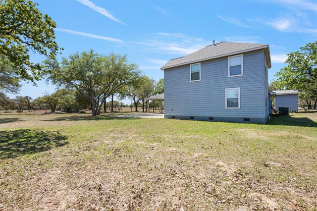 825 County Road 119, Hallettsville, TX 77964