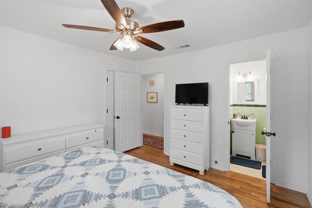 807 Elizabeth Boulevard, Granbury, TX 76048