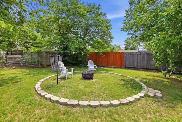 807 Elizabeth Boulevard, Granbury, TX 76048