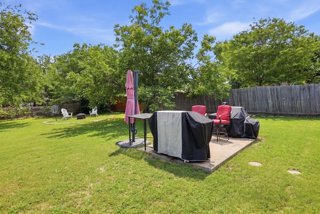 807 Elizabeth Boulevard, Granbury, TX 76048