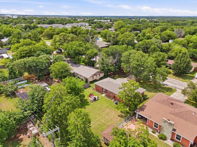 807 Elizabeth Boulevard, Granbury, TX 76048