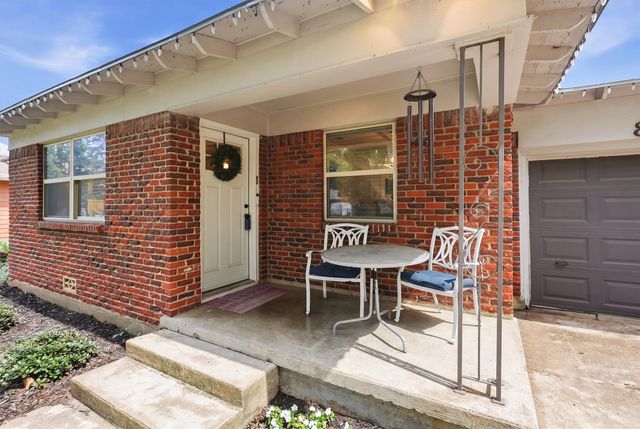 807 Elizabeth Boulevard, Granbury, TX 76048