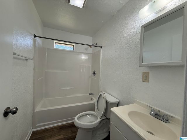 6204 AVENUE C, Fairfield, AL 35064