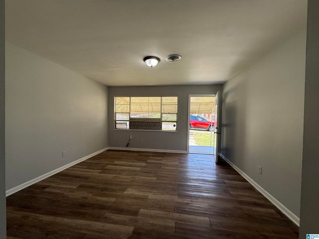 6204 AVENUE C, Fairfield, AL 35064