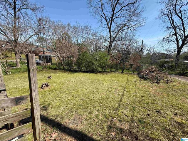 6204 AVENUE C, Fairfield, AL 35064