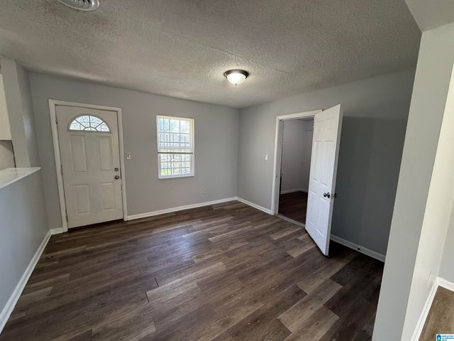 6204 AVENUE C, Fairfield, AL 35064