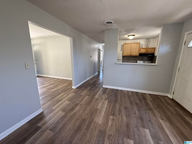 6204 AVENUE C, Fairfield, AL 35064