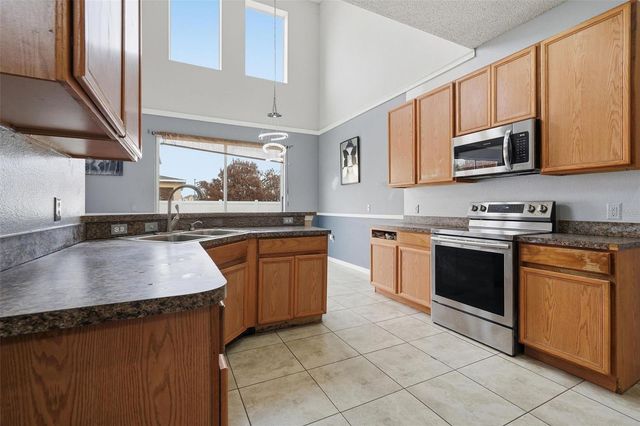 346 CHURCHILL COURT, Kissimmee, FL 34759