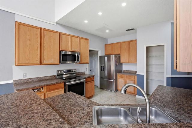 346 CHURCHILL COURT, Kissimmee, FL 34759