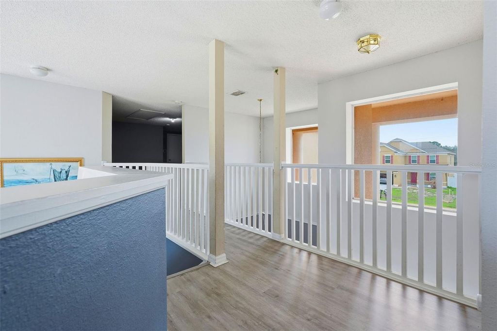 Image 15 of property listing at 346 CHURCHILL COURT, Kissimmee, FL 34759