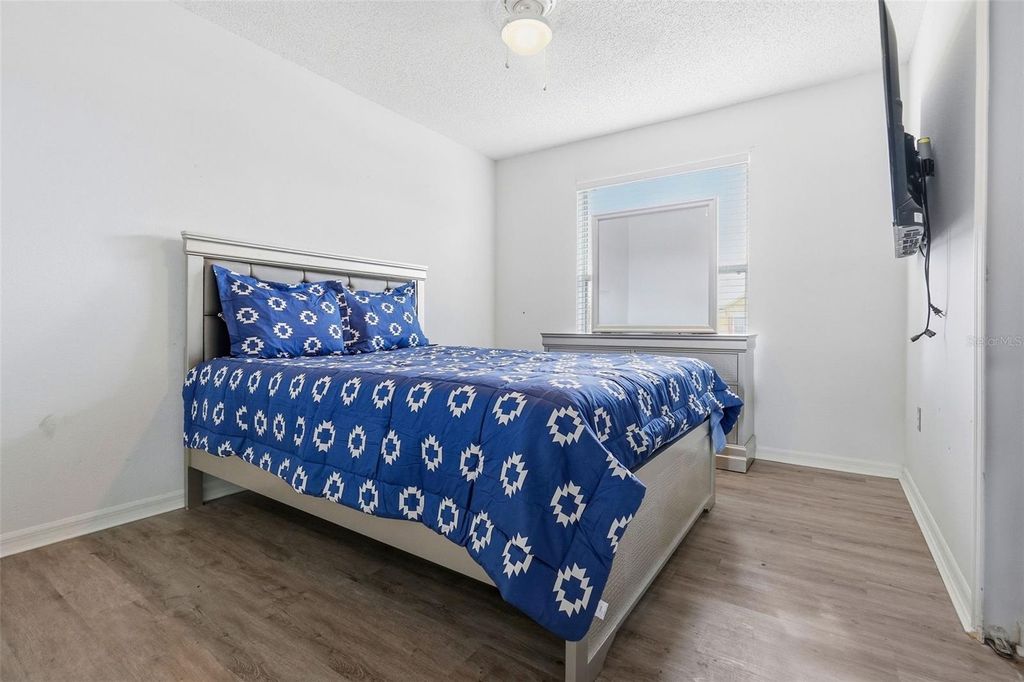 Image 19 of property listing at 346 CHURCHILL COURT, Kissimmee, FL 34759