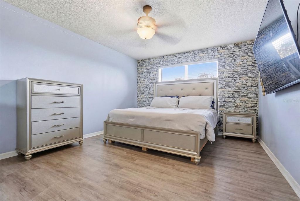 Image 25 of property listing at 346 CHURCHILL COURT, Kissimmee, FL 34759