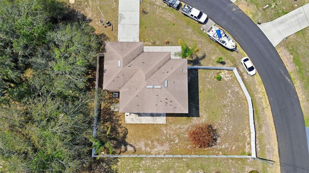 Image 30 of property listing at 346 CHURCHILL COURT, Kissimmee, FL 34759