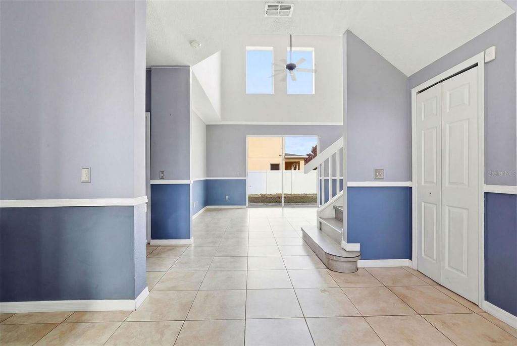 Image 4 of property listing at 346 CHURCHILL COURT, Kissimmee, FL 34759