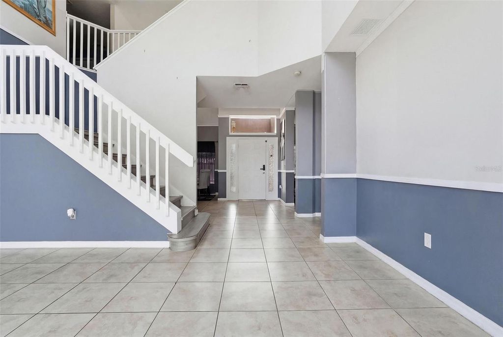 Image 5 of property listing at 346 CHURCHILL COURT, Kissimmee, FL 34759