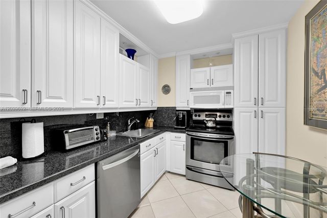 3180 S Ocean Dr 1610, Hallandale Beach, FL 33009