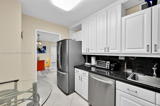 3180 S Ocean Dr 1610, Hallandale Beach, FL 33009