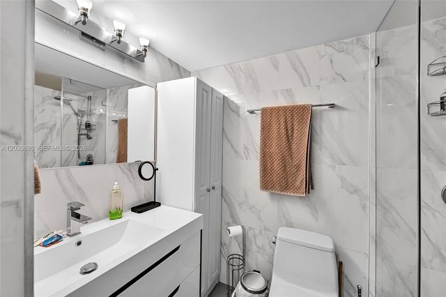 3180 S Ocean Dr 1610, Hallandale Beach, FL 33009