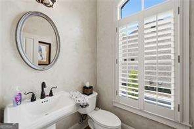 2000 Hidden Alley, Alpharetta, GA 30009