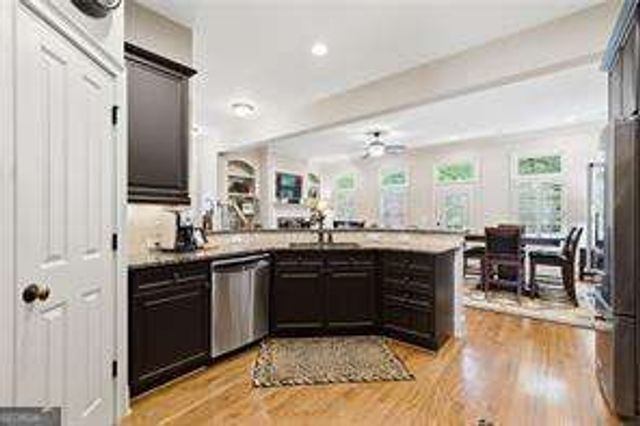 2000 Hidden Alley, Alpharetta, GA 30009