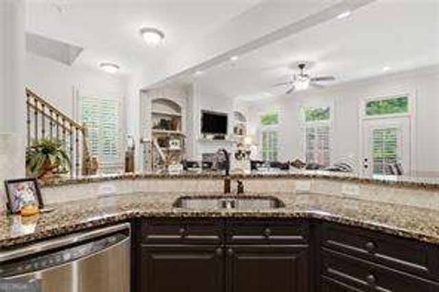 2000 Hidden Alley, Alpharetta, GA 30009