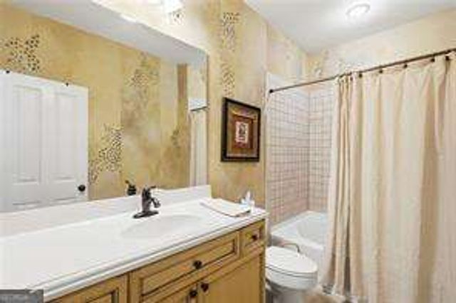 2000 Hidden Alley, Alpharetta, GA 30009