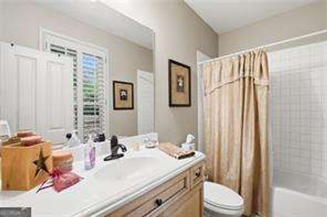 2000 Hidden Alley, Alpharetta, GA 30009