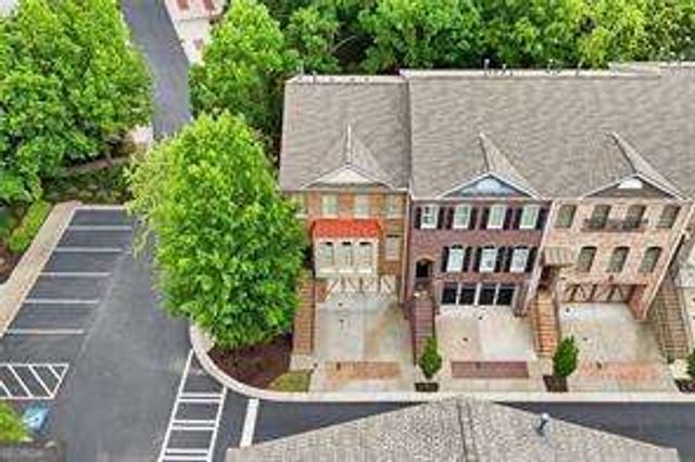 2000 Hidden Alley, Alpharetta, GA 30009