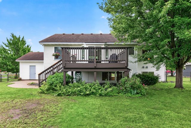 932 E Orchard Street, Belle Plaine, MN 56011