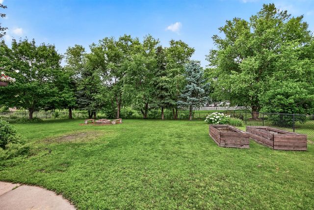 932 E Orchard Street, Belle Plaine, MN 56011