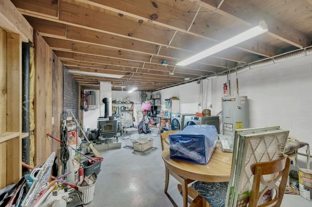 1889 Hinson Springs Rd, Lobelville, TN 37097