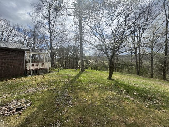 1889 Hinson Springs Rd, Lobelville, TN 37097