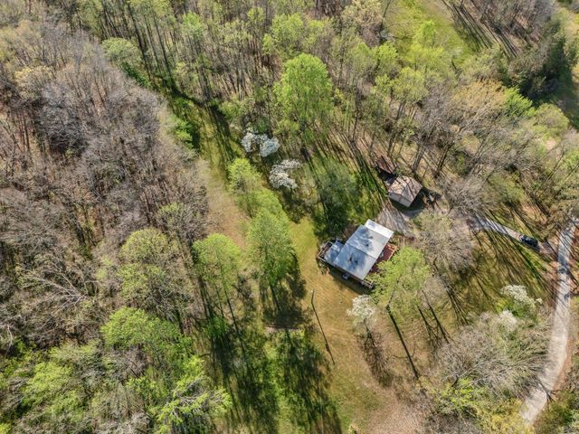 1889 Hinson Springs Rd, Lobelville, TN 37097
