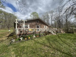 1889 Hinson Springs Rd, Lobelville, TN 37097